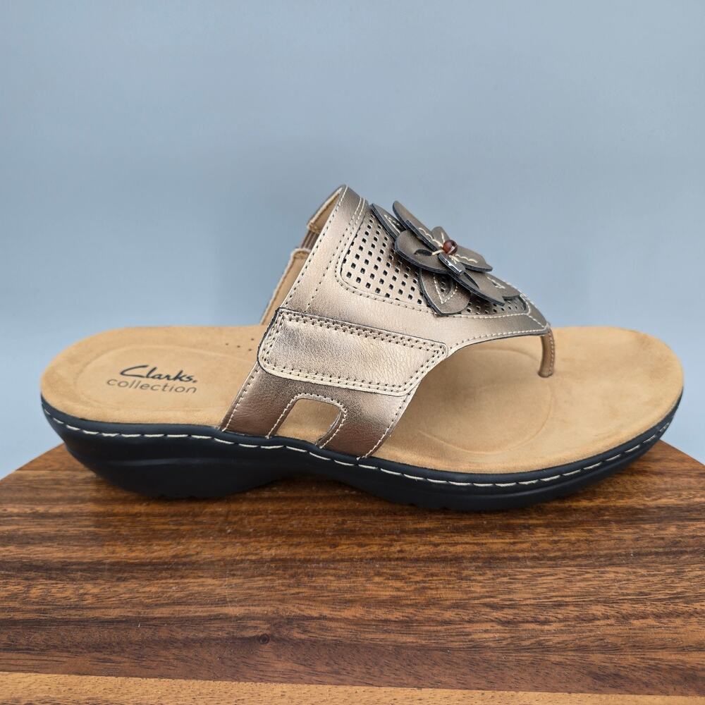 Clarks Sandals Womens 11 Wide Metallic Bronze Gold Adjustable Strap Wedge Thong